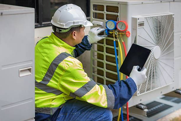 Professional Hvac technician working in Cambridge, MA